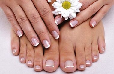 healthy nails after treatment with fungus with celandine